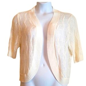 Leo & Nicole white shrug, size XXL